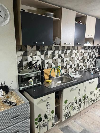 Apartament cu 2 camere decomandat în Petros