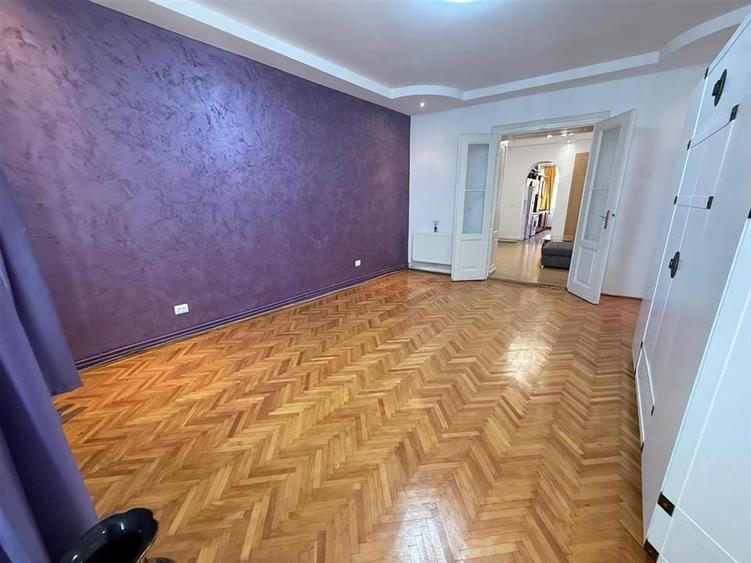 Apartament cu 2 camere nedecomandat în Central