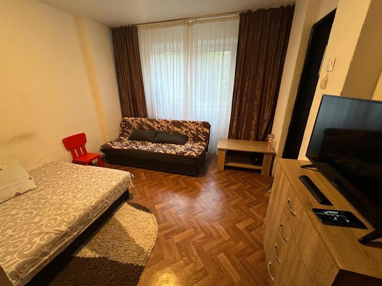 Garsonieră semidecomandată în Tei