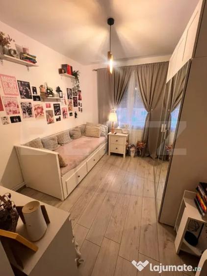 Apartament cu 4 camere decomandat în Central