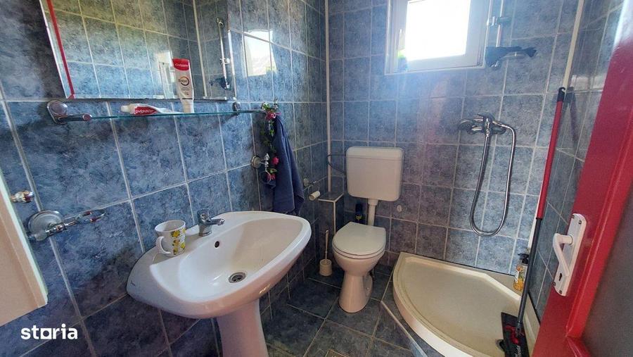 Apartament cu 3 camere, mobilat în Cetate