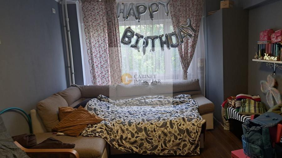 Apartament cu 3 camere decomandat în Politehnica