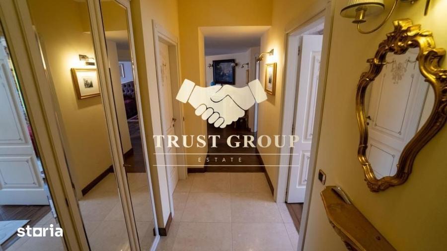 Apartament cu 4 camere decomandat în Clăbucet