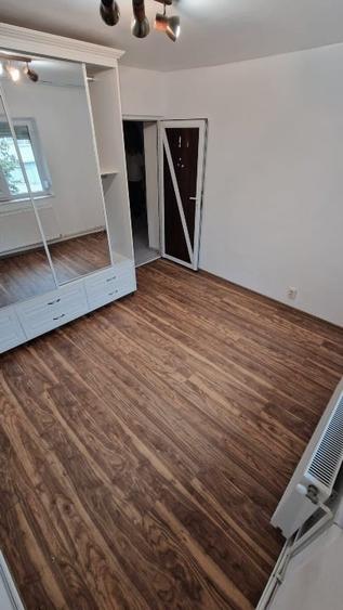 Vând apartament 3 camere, decomandat, in Iasi, Galata 1 (str.Vamasoaia) - 5