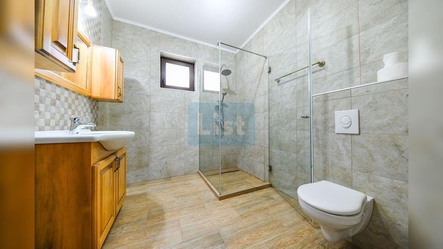 Casă cu 7 camere cu Canalizare în Florești