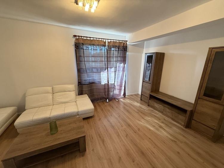 Ofer apre inchiriere Apartament 2 Camere Ultracentral - 3