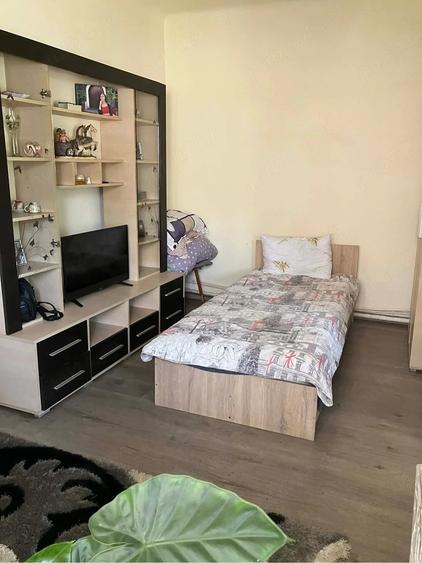 Casă cu 3 camere cu Teren 700 Mp în Central