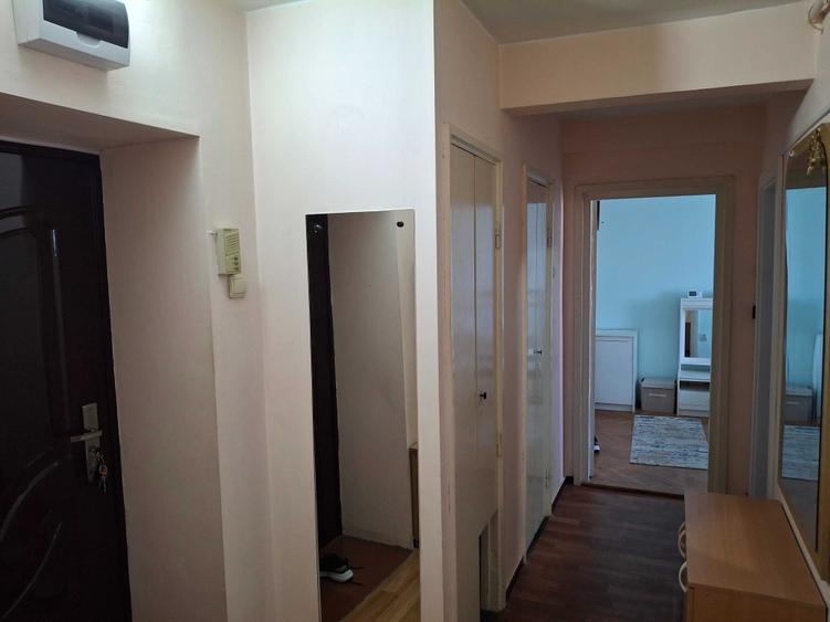 Apartament cu 2 camere decomandat în Cedonia