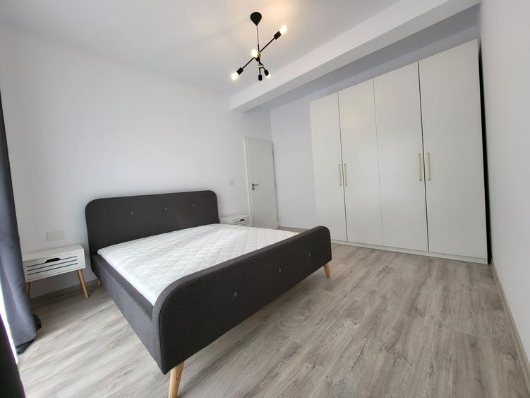 Casă cu 3 camere cu Teren 300 Mp în Moșnița Nouă