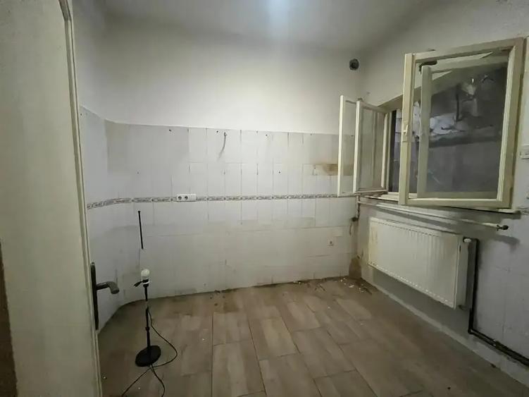 Apartament cu 2 camere semidecomandat în Romană