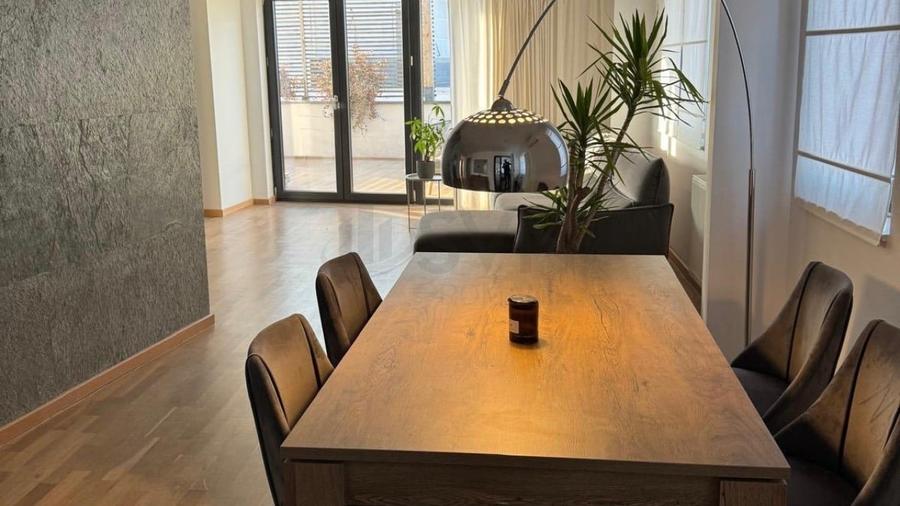 Apartament cu 3 camere decomandat, mobilat în Nord