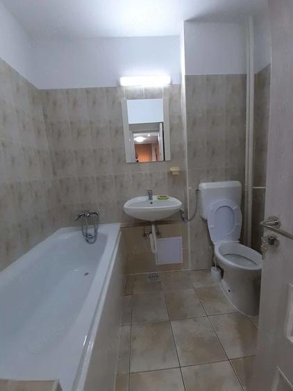 Dristor Ramnicu Valcea - Scoala 87-Mihai Botez- Bloc Mixt garsoniera - 4