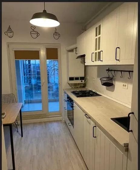 Apartament cu 2 camere decomandat, mobilat în Viilor