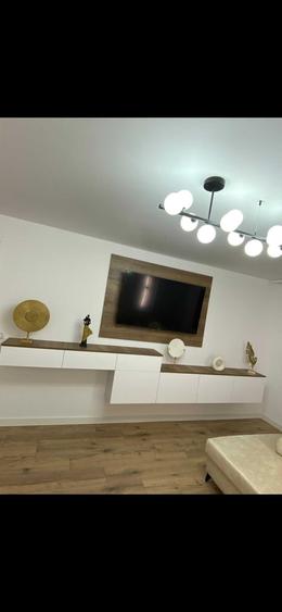 Apartament cu 3 camere decomandat în Vest