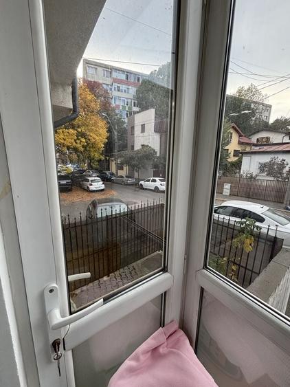 Apartament cu 2 camere decomandat în 1 Mai