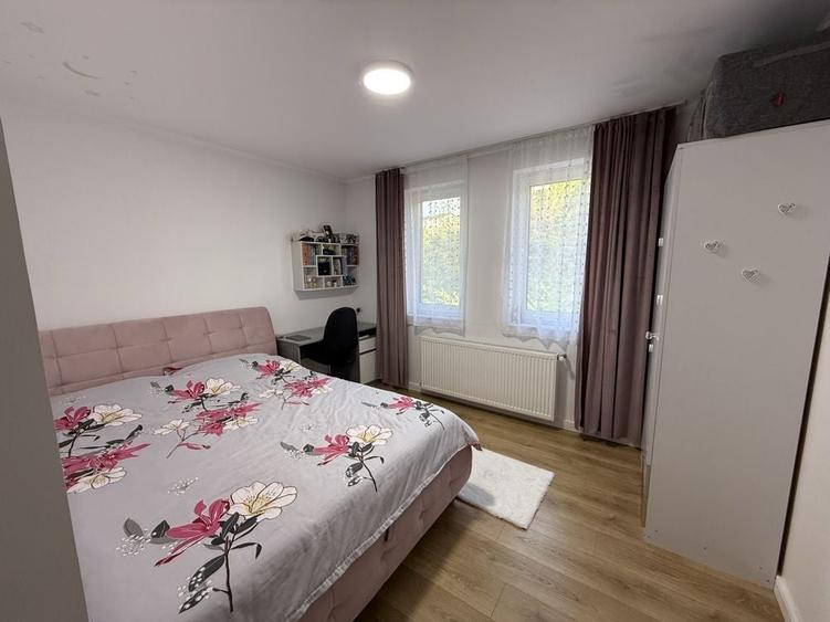 Casă cu 4 camere în Florești