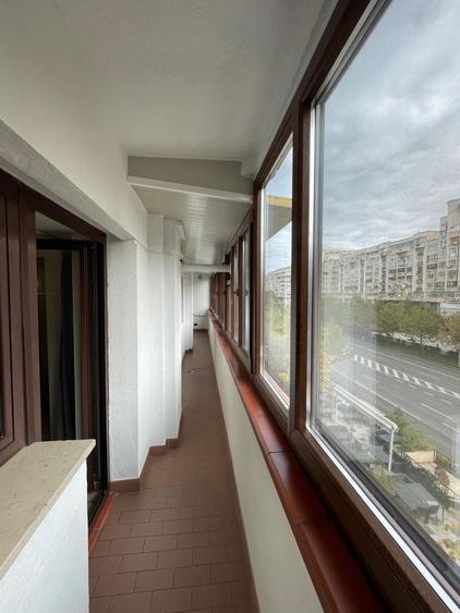 Apartament cu 3 camere decomandat în Decebal