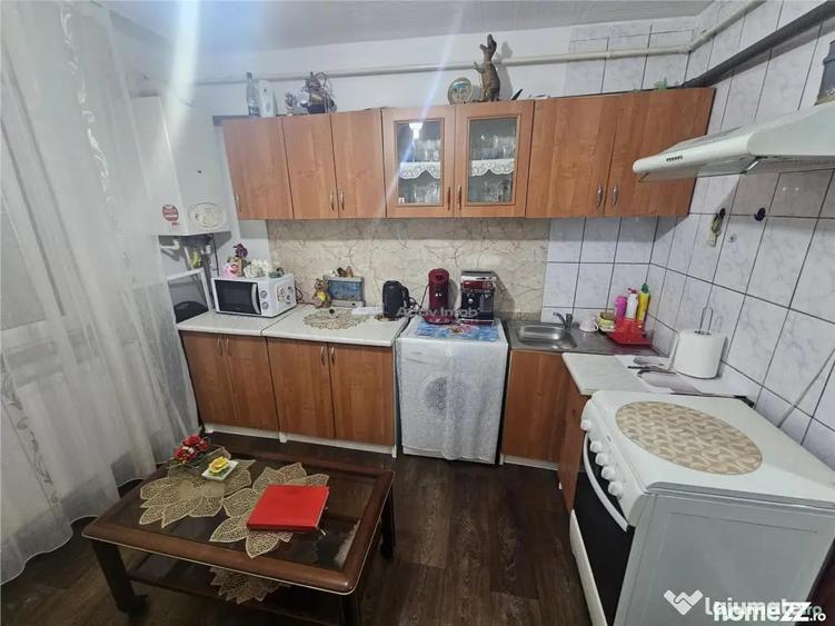 Garsonieră decomandată în Central