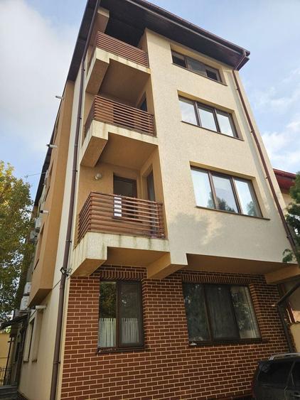 Apartament cu 2 camere decomandat în Bucureștii Noi