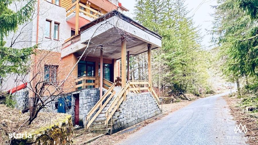 Casă cu 4 camere în Paltin