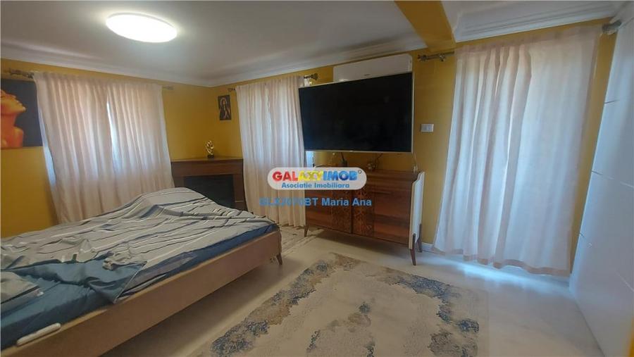 Casă cu 4 camere cu Teren 2000 Mp în Central