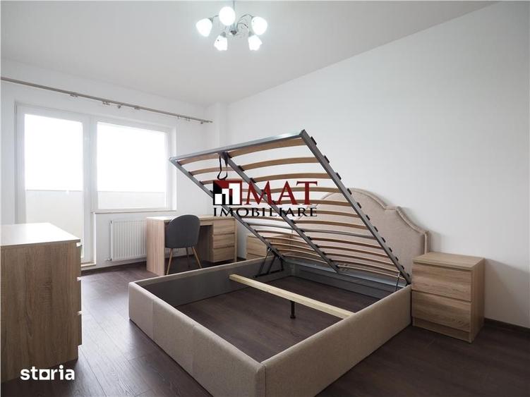 Apartament cu 4 camere semidecomandat în Între Lacuri