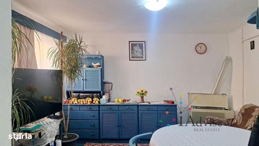 Casă cu 3 camere decomandat cu Teren 951 Mp în Schei