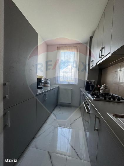 Apartament cu 3 camere în Funcționarilor