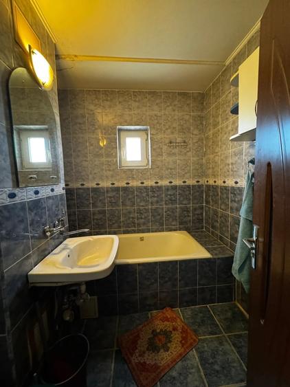 Apartament cu 2 camere decomandat în Podul de Fier