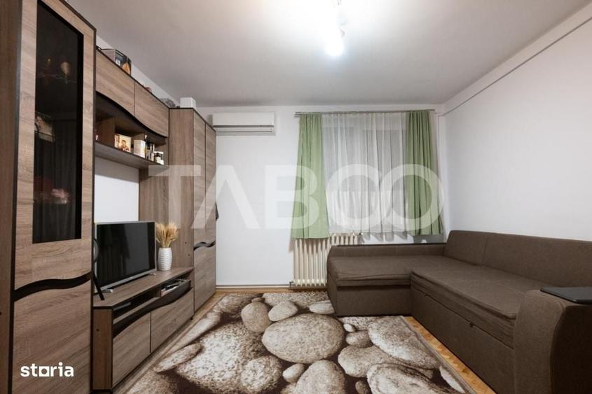Apartament cu 2 camere de vanzare in Gheorgheni langa Piata Hermes - 1