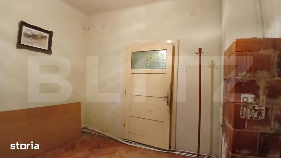 Casă cu 3 camere cu Teren 200 Mp în Central