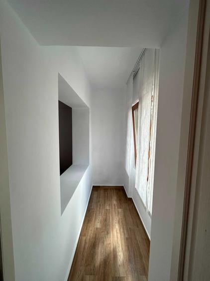 Apartament cu 4 camere decomandat în Păcurari