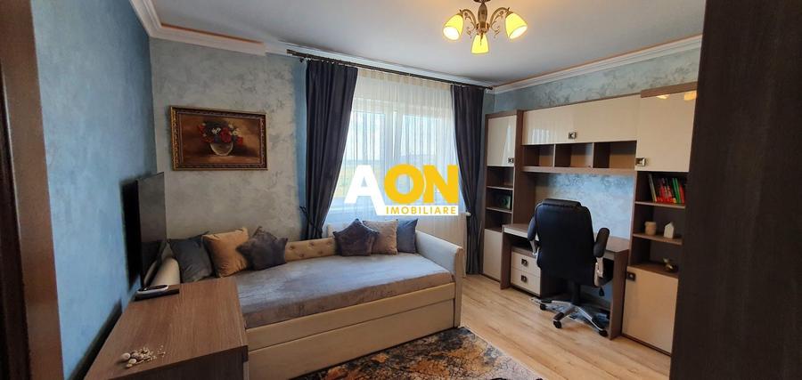 Duplex cu 4 camere cu Canalizare în Cetate