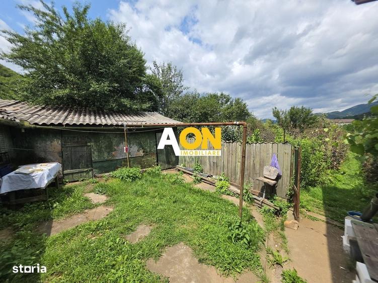 Casă cu 4 camere în Central