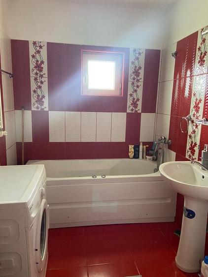 Apartament decomandat în Nicolina