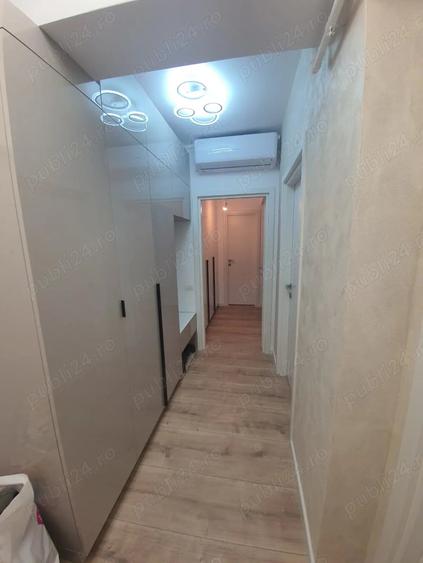 Apartament cu 3 camere decomandat în Baicului
