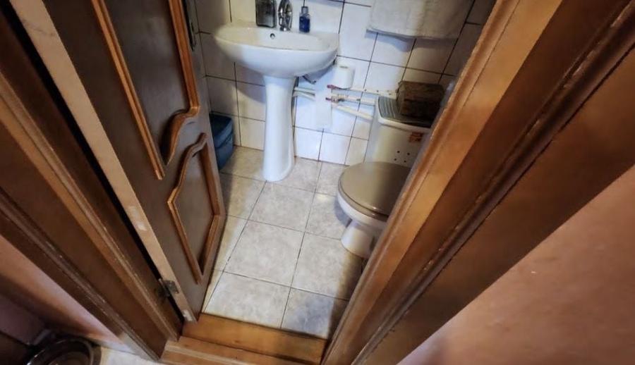 Apartament cu 3 camere decomandat, mobilat în Buzaului
