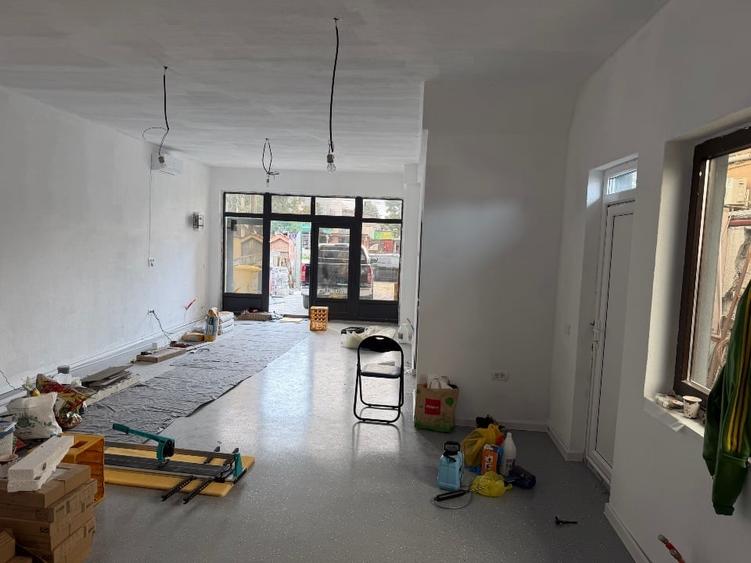 Spațiu comercial, de 65 mp, în Central