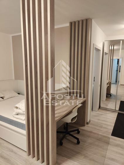 Garsonieră decomandată, mobilată în Central