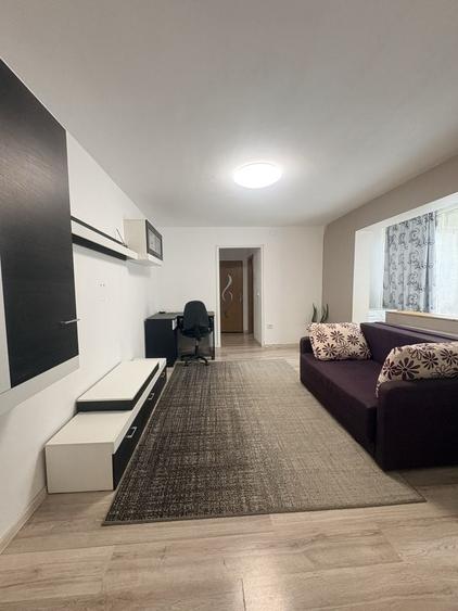 Apartament cu 2 camere semidecomandat în Dâmbovița