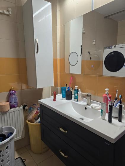 Apartament cu 2 camere decomandat în Ultimul leu