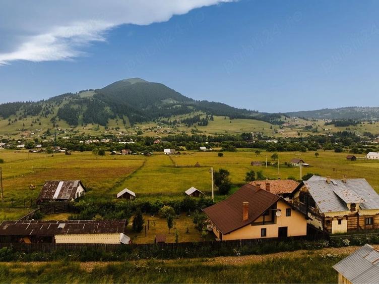 Casă cu 2 camere cu Teren 1000 Mp în Dorna Candrenilor