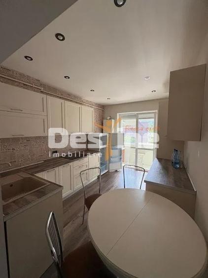 Apartament cu 2 camere decomandat în Centrul Civic