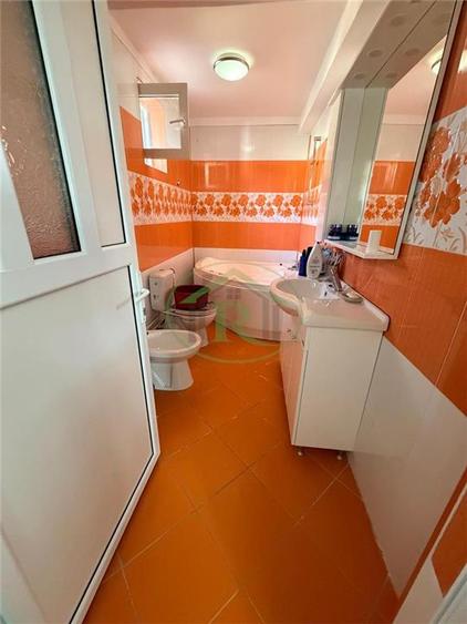 Casă cu 4 camere cu Teren 650 Mp în Pârscov