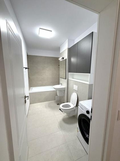 Apartament cu 2 camere decomandat în Aradului