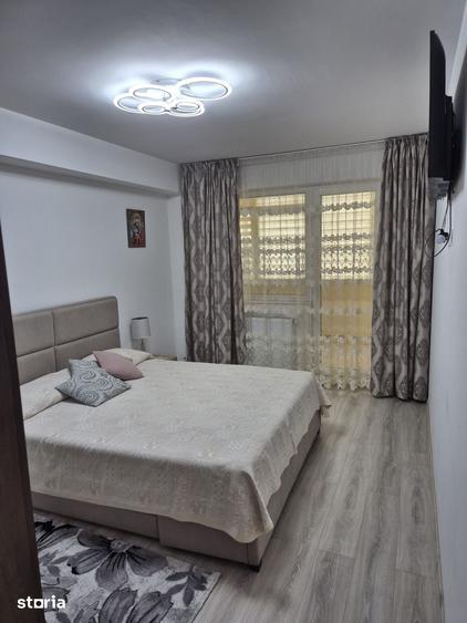 Apartament cu 3 camere în Mioriței