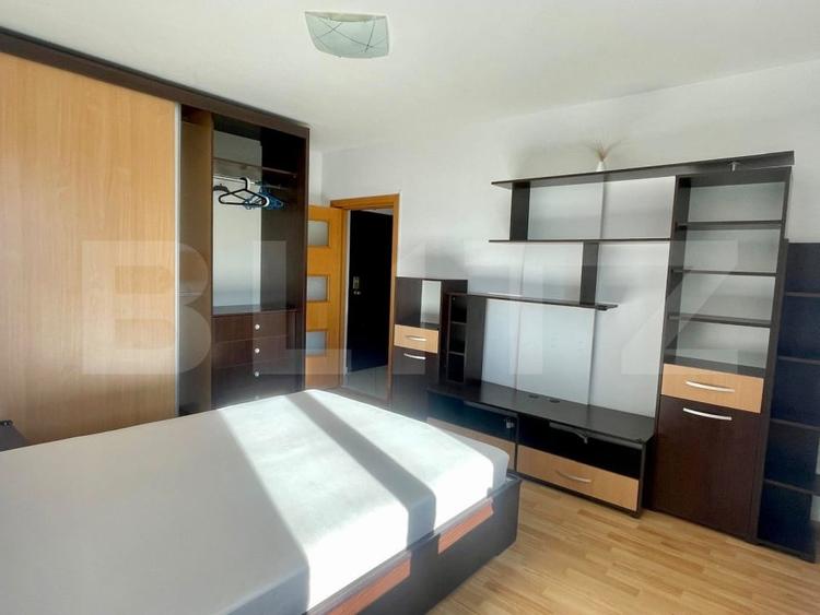Apartament cu 2 camere decomandat, mobilat în Triaj