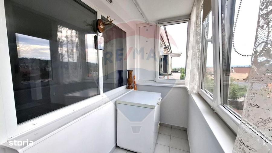 Apartament cu 2 camere decomandat în Central