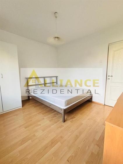 Apartament cu 3 camere decomandat, mobilat în Tineretului