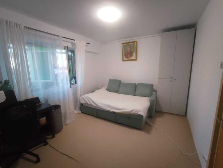 Apartament cu 3 camere decomandat în Titulescu